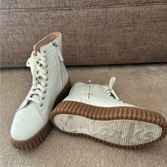 Clarks ladies Thornhill - lace up ankle boot - Picture 5 of 7